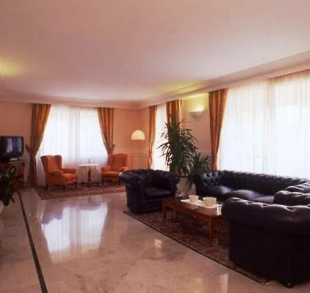 Hotel Gioia Garden 4*