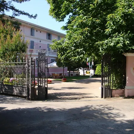Hotel Gioia Garden 4*