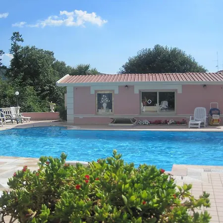 Gioia Garden 4*