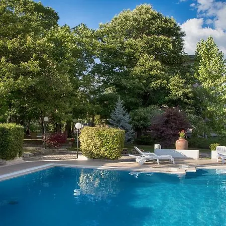 Hotel Gioia Garden 4*